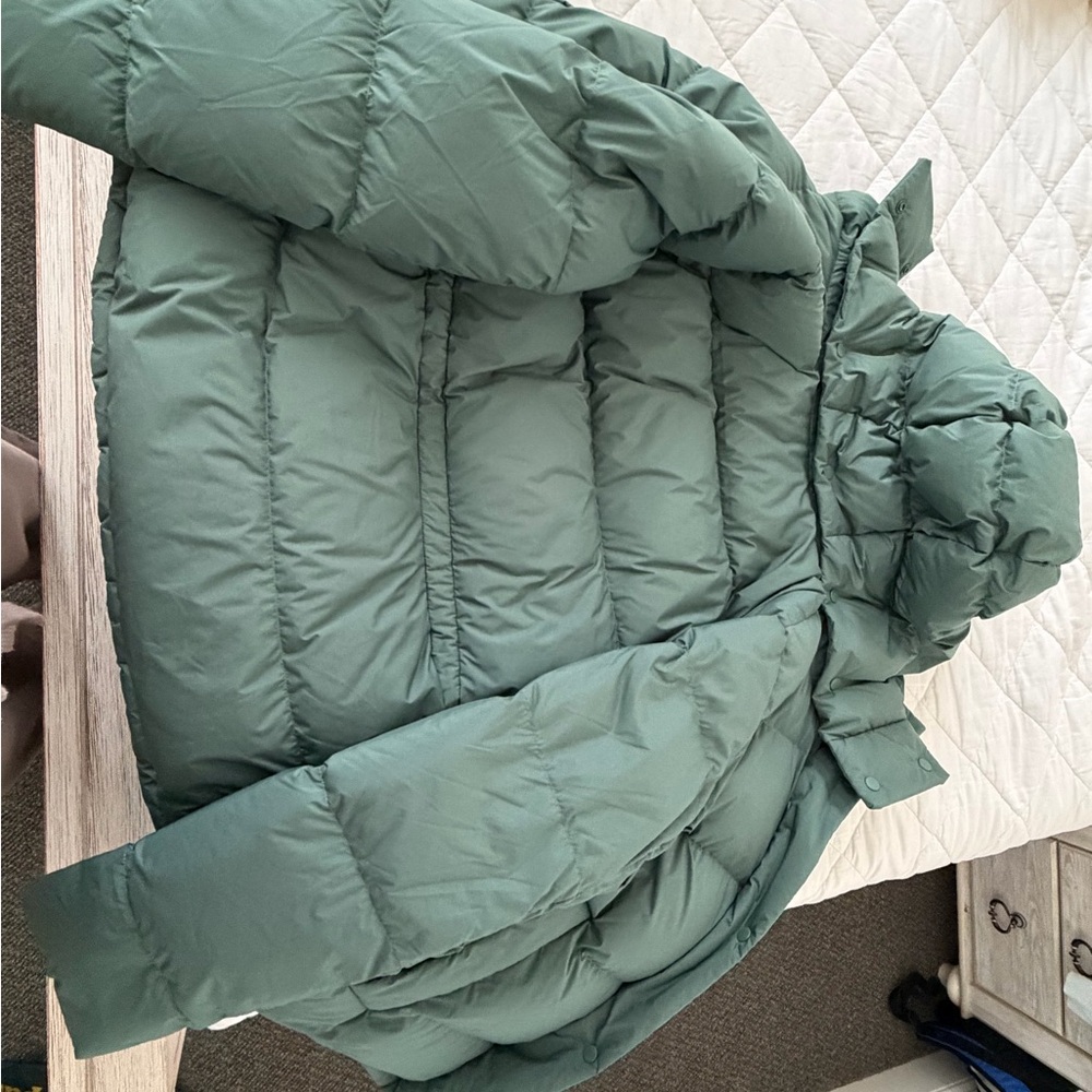 lululemon athletica Down Green Puffer Jacket - Picture 4 of 5